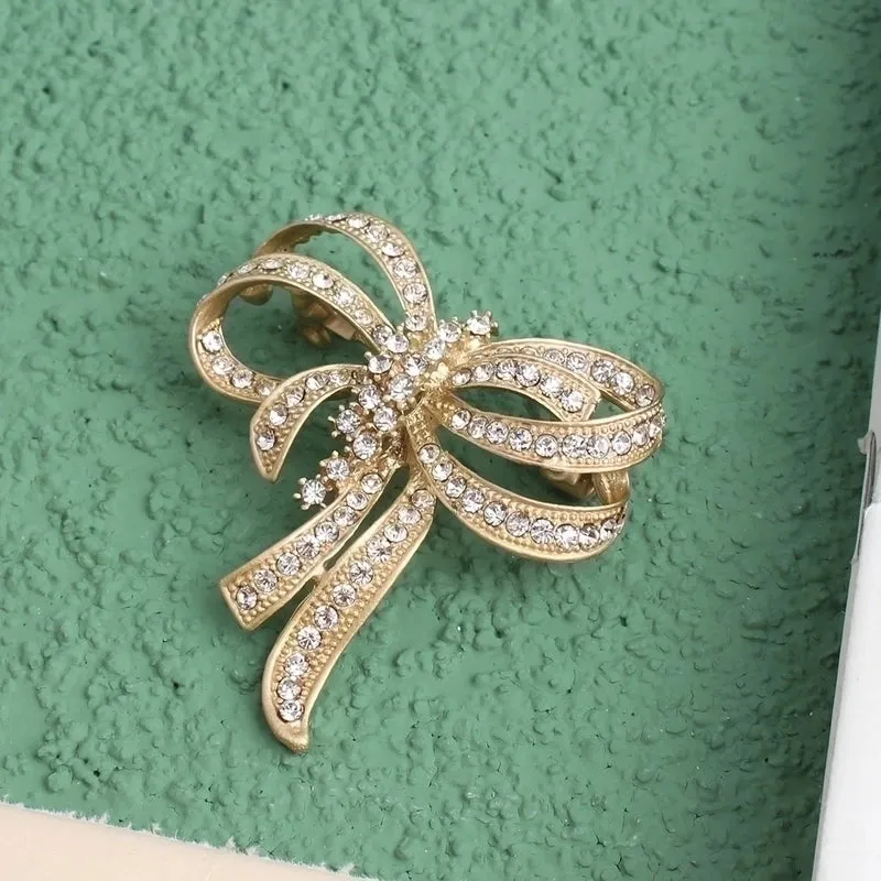 Elegant Bow Knot Alloy Inlay Crystal Rhinestones Women's Brooches